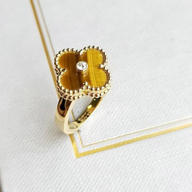 Van Cleef & Arpels classique oeil tigre pierre bague-3693