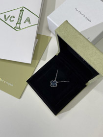 Van Cleef & Arpels saphir agate collier-3776