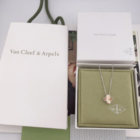 Van Cleef & Arpels or blanc et or rose diamant collier de trèfle quatre feuilles-3833